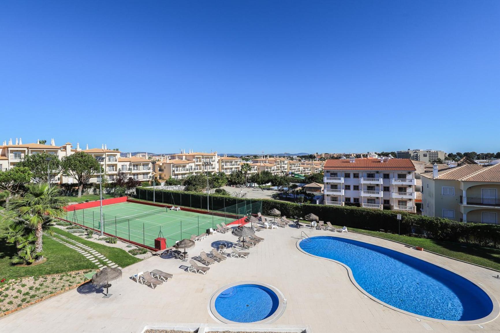 Charming Flat 10 Min Walk To Beach Leilighet Albufeira Eksteriør bilde